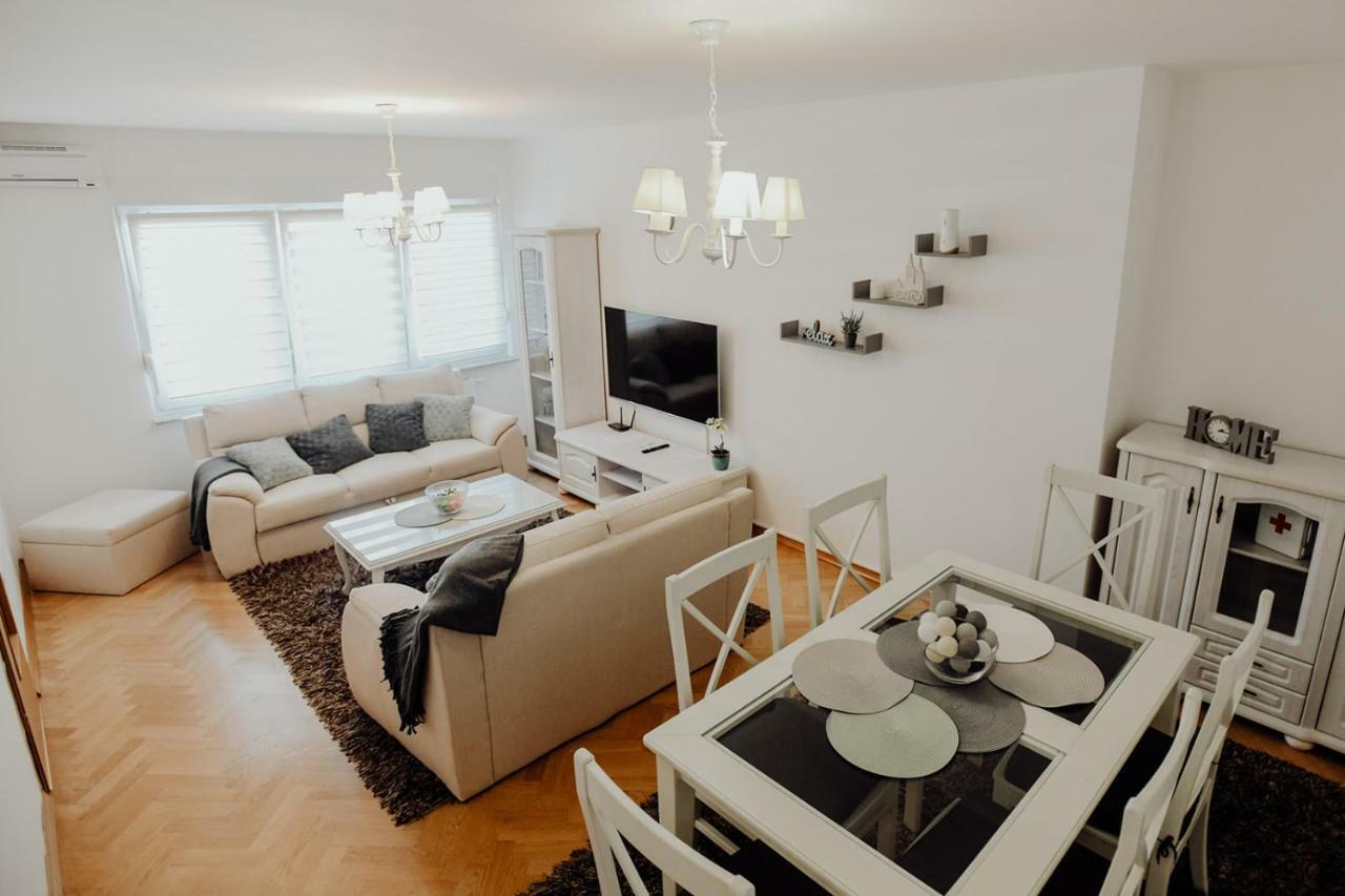 Apartman M5 จาโกโว ภายนอก รูปภาพ